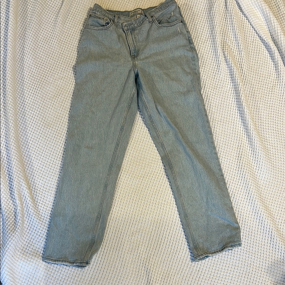 Abercrombie & Fitch Women's Straight Leg Jeans - Light Blue